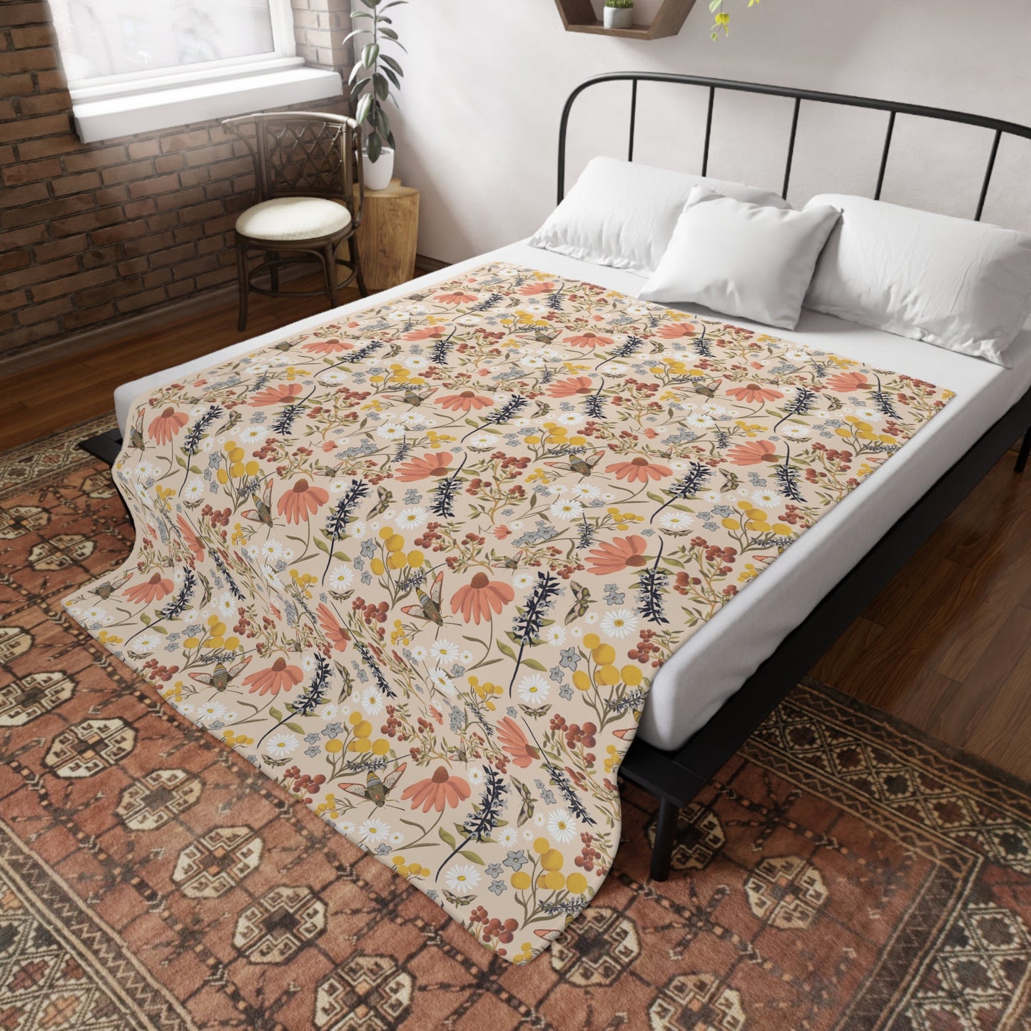 Wildflower whimsical pattern plush fleece throw blanket, super soft vintage cottagecore aesthetic - Solei Designs